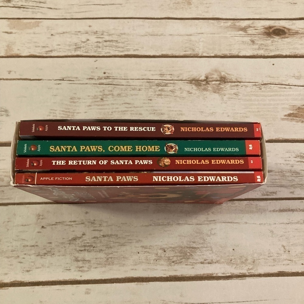 Santa Paws Books Box Set - Picture 3 of 4